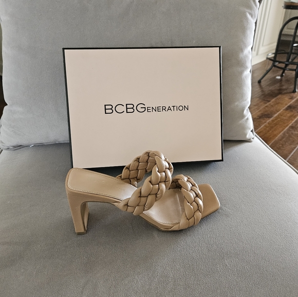 BCBGeneration tan braided sandals size 8.5 - Picture 2 of 6